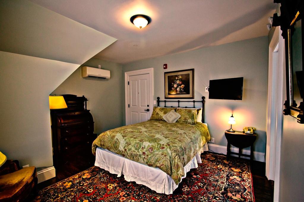Samuel Sewall Inn Brookline Exterior photo