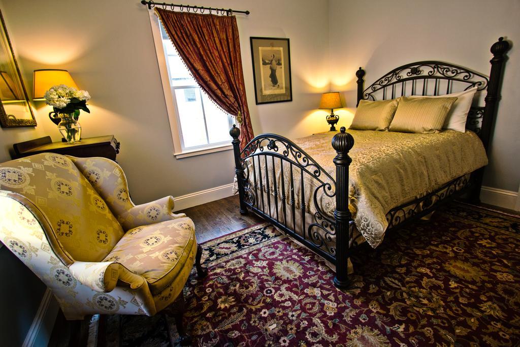 Samuel Sewall Inn Brookline Exterior photo
