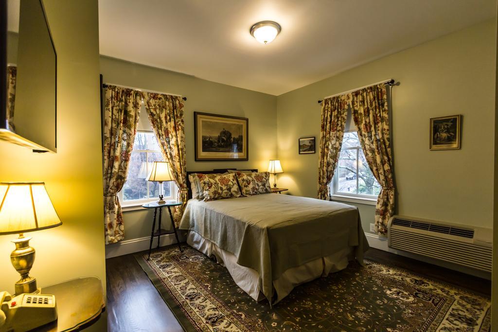 Samuel Sewall Inn Brookline Exterior photo